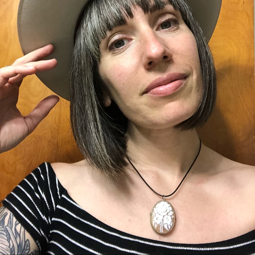 Meet your Posher, Rita